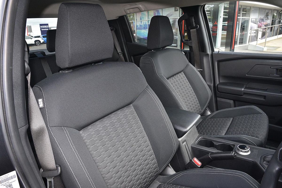 2025 Mitsubishi Triton GLX+ MV 4X4