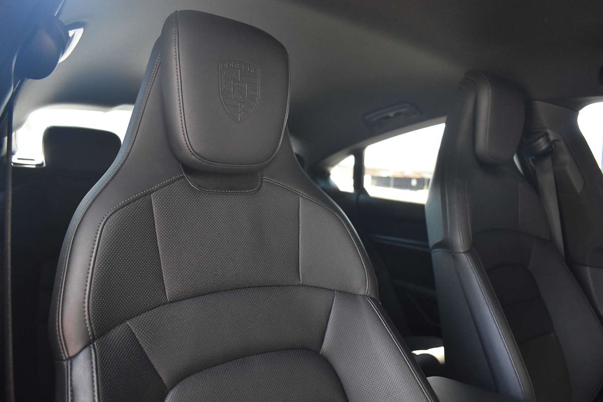 2020 Porsche Taycan 4S Y1A