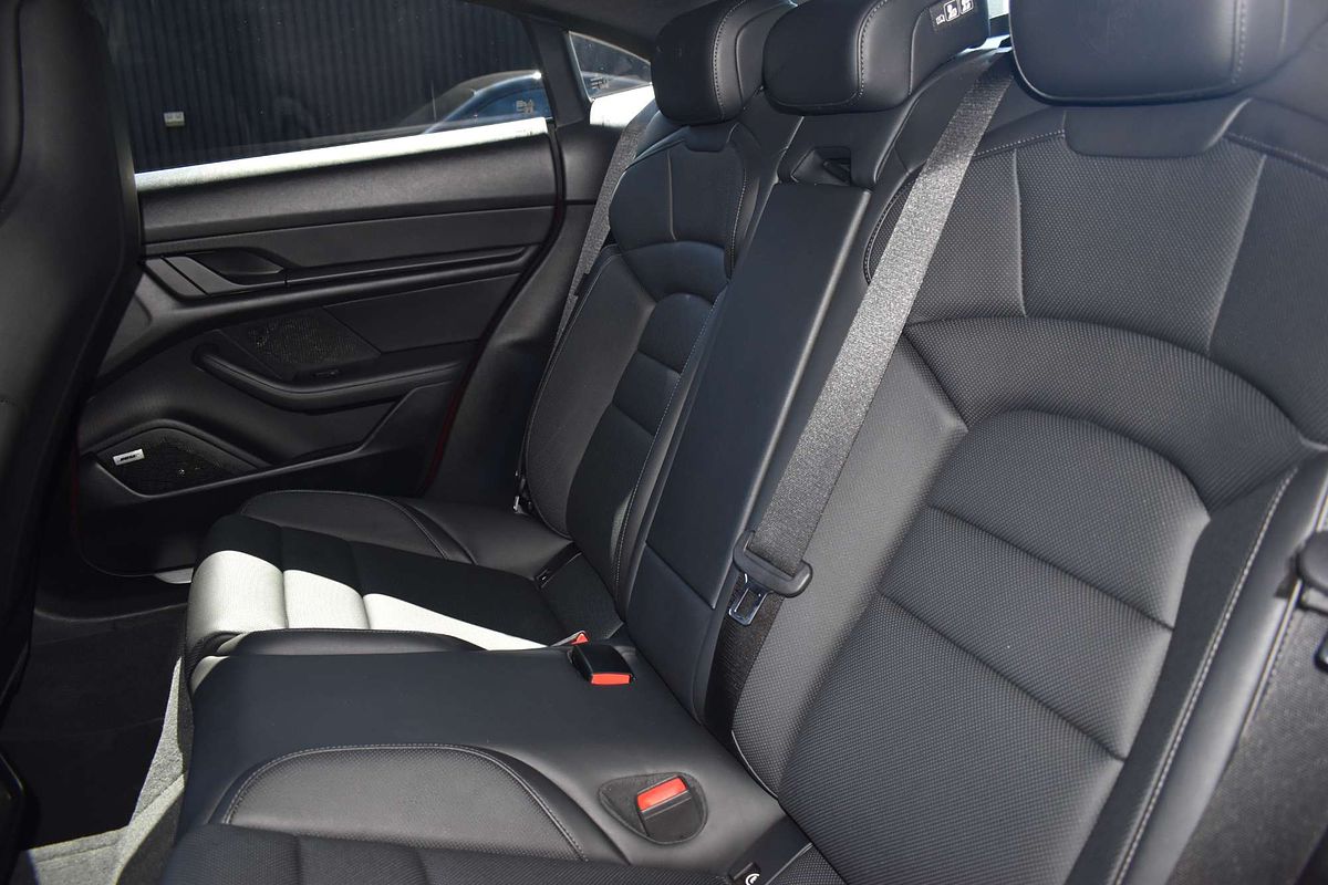 2020 Porsche Taycan 4S Y1A