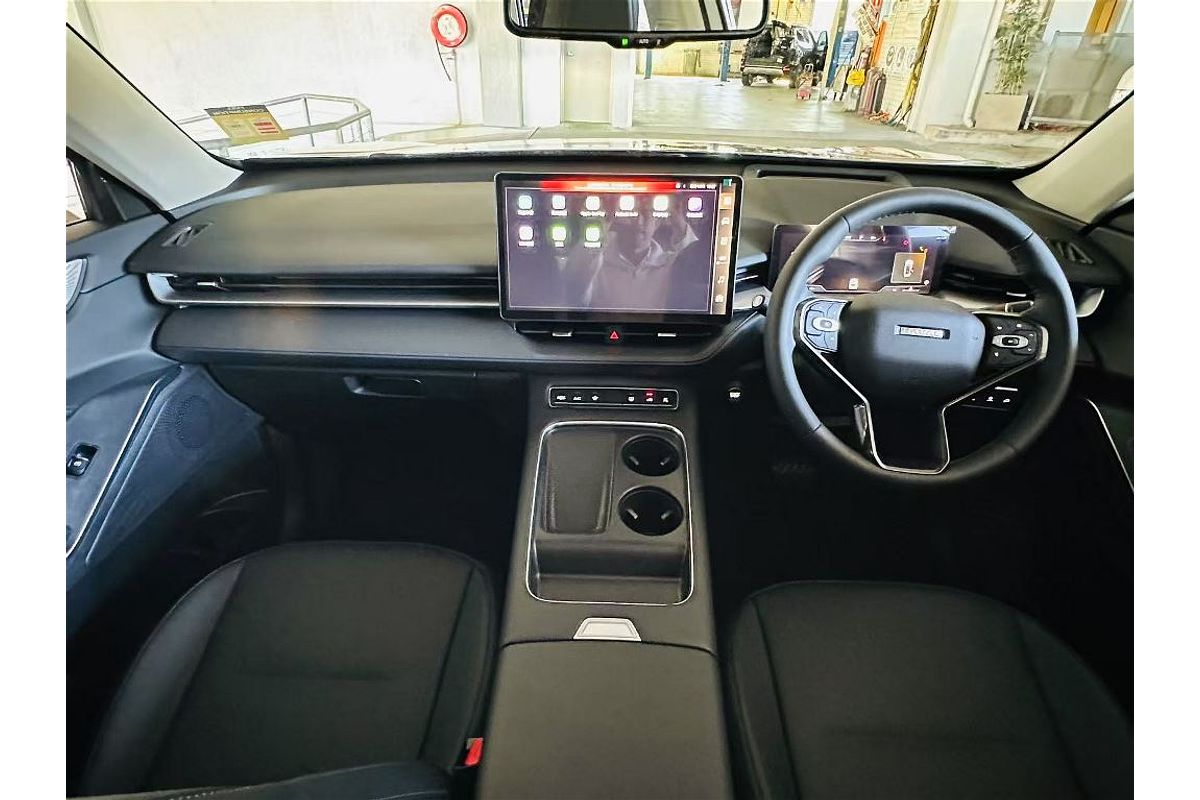 H6 Facelift Ult Auto Hybrid 4X2