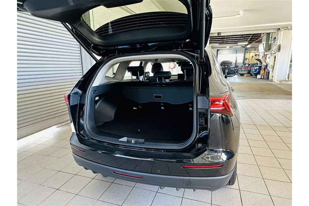 H6 Facelift Ult Auto Hybrid 4X2
