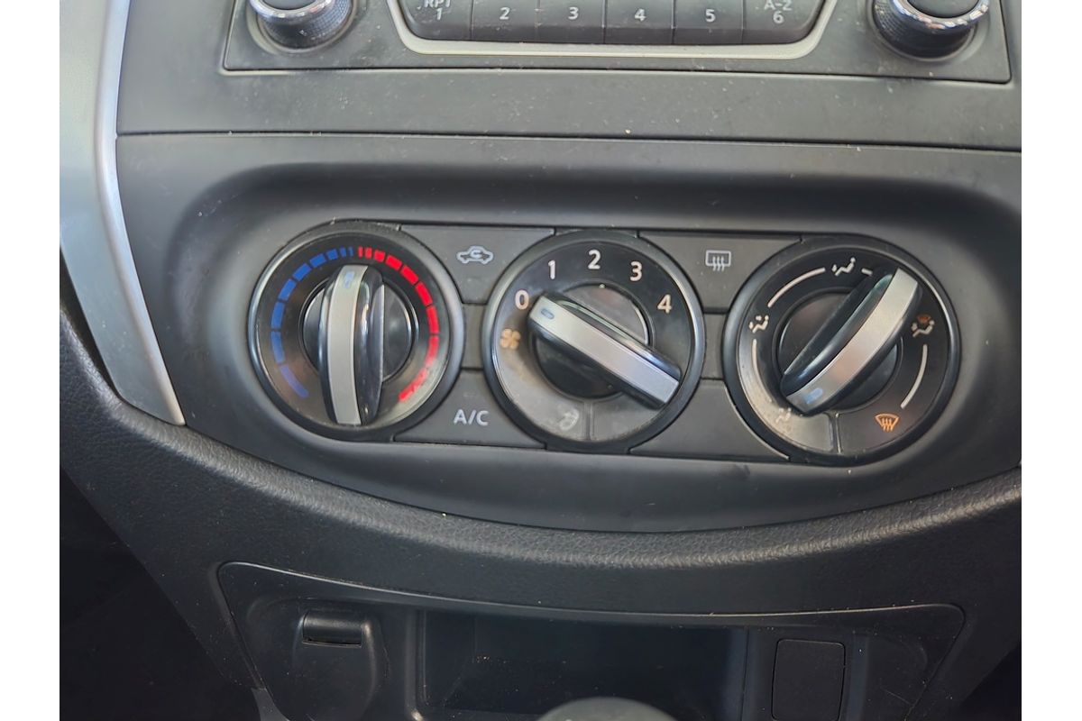 NAVARA NP300 D23 RX (4x2) 2.3L DT4 DIESEL TURBO F/INJ 7 SP AUTOMATIC DOUBLE CAB UTILITY 