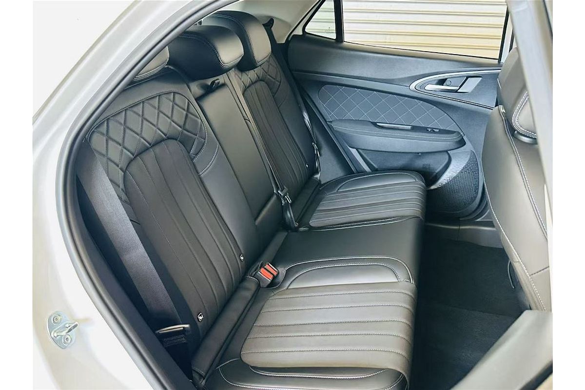 ORA 58 LUX EV 4X2