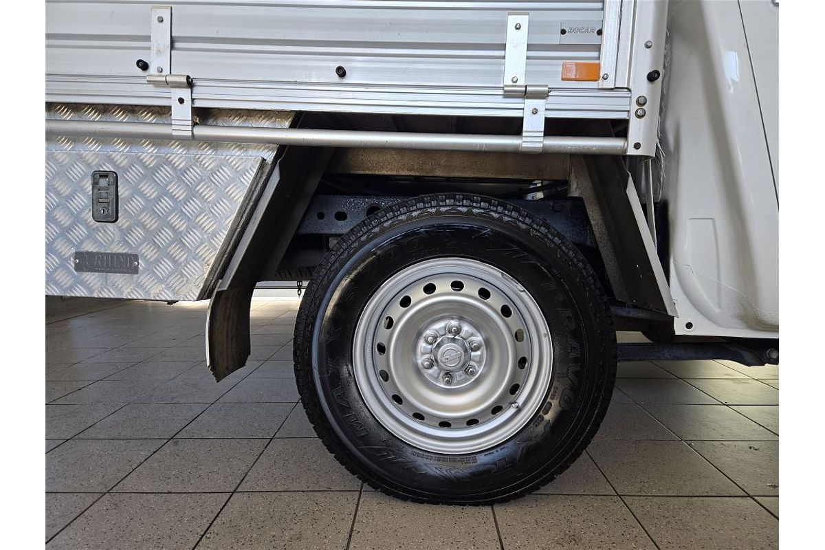 NAVARA NP300 D23 RX (4x2) 2.3L DT4 DIESEL TURBO F/INJ 7 SP AUTOMATIC DOUBLE CAB UTILITY 