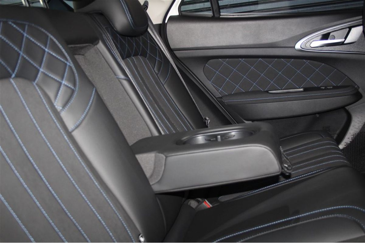 ORA 58 LUX EV 4X2