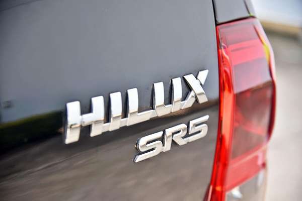 2019 Toyota Hilux SR5 GUN126R 4X4
