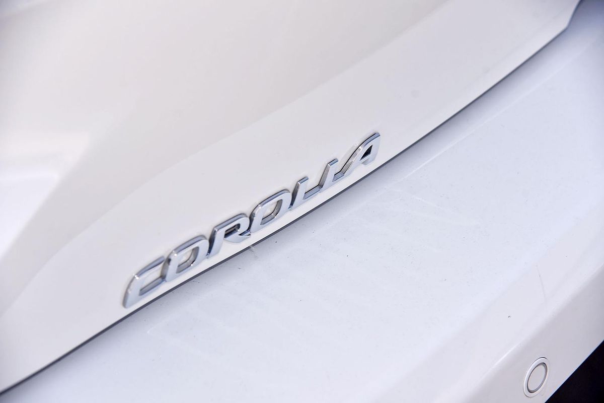 2023 Toyota Corolla SX Hybrid ZWE219R