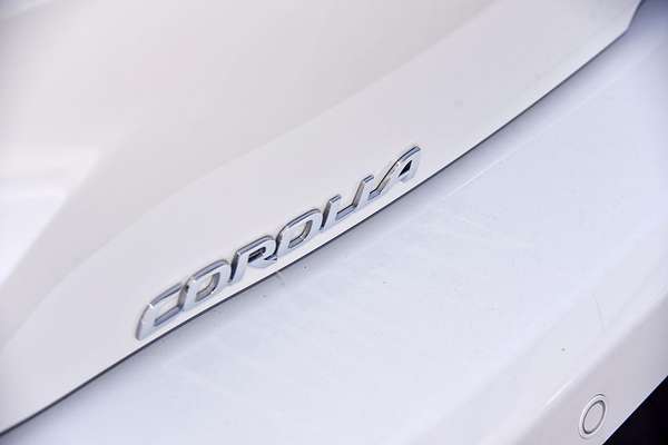 2023 Toyota Corolla SX Hybrid ZWE219R