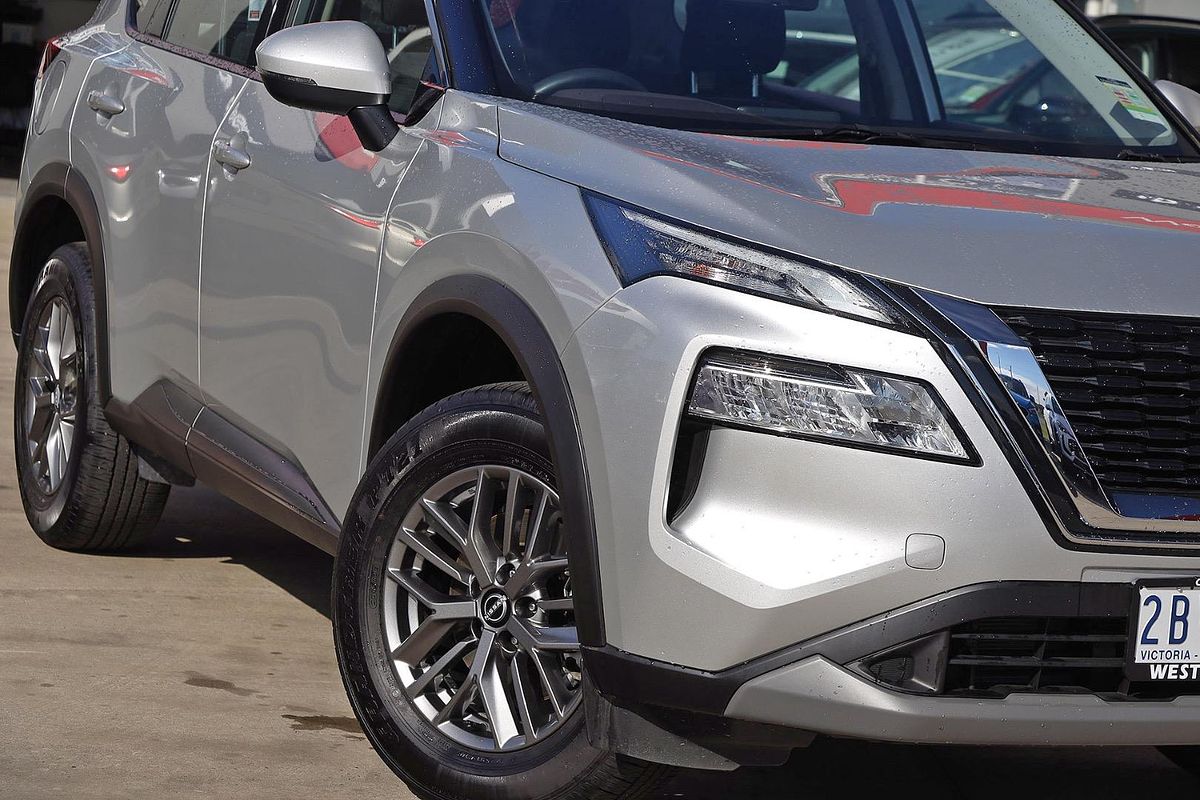 2025 Nissan X-TRAIL ST T33