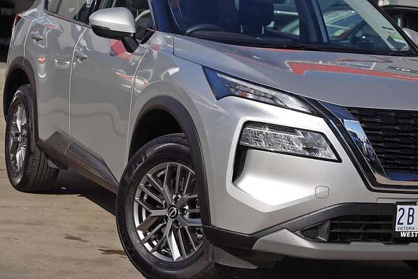 2025 Nissan X-TRAIL ST T33