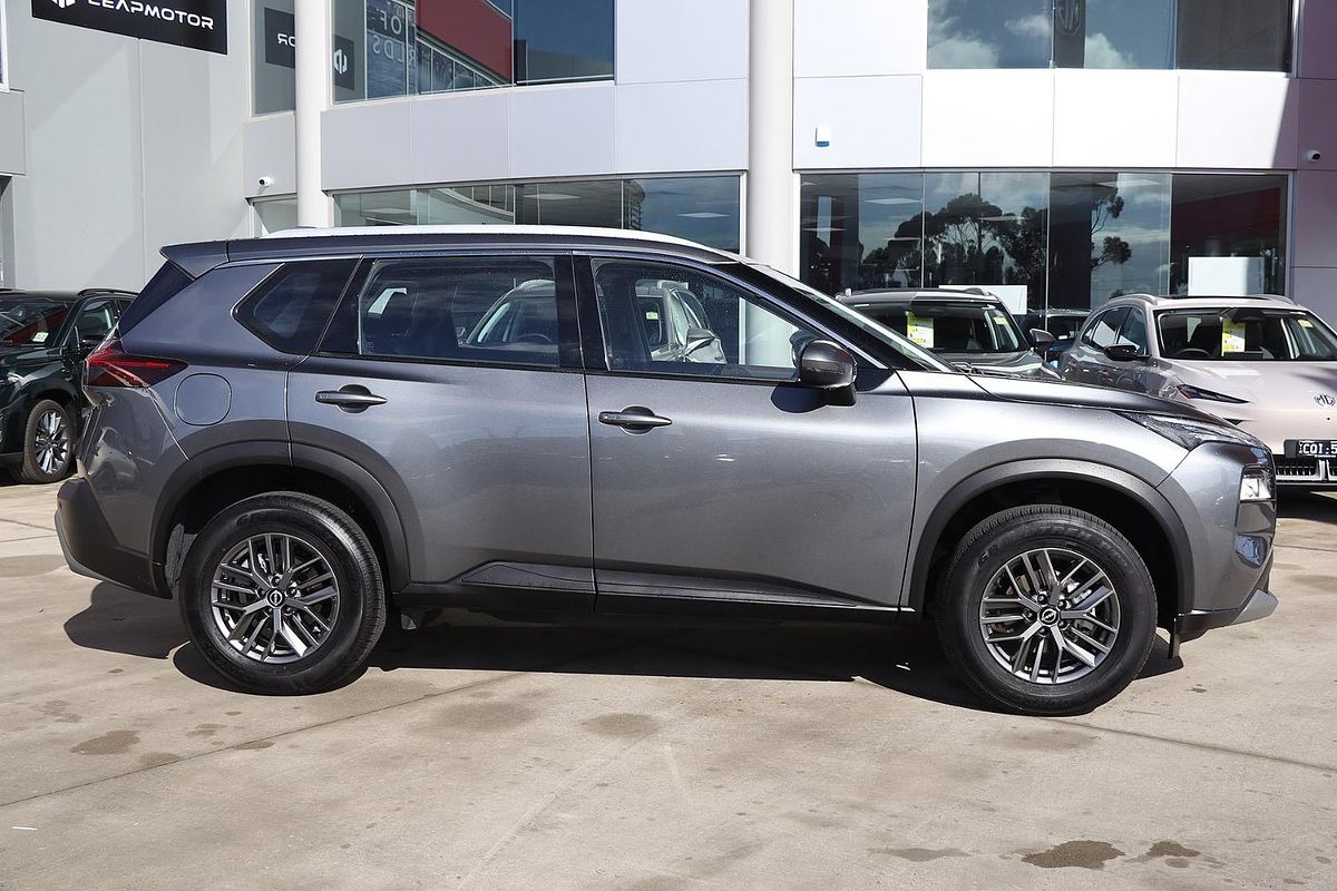 2024 Nissan X-TRAIL ST T33