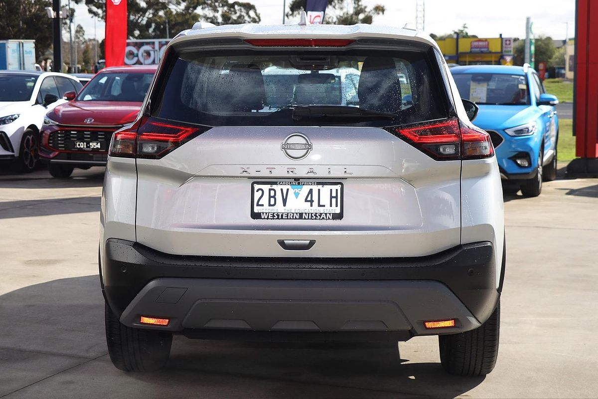 2025 Nissan X-TRAIL ST T33