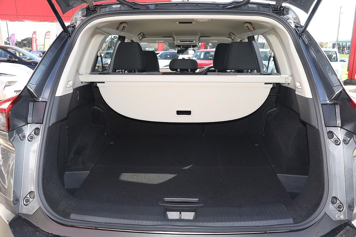 2024 Nissan X-TRAIL ST T33
