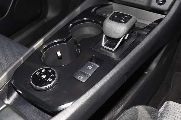 2025 Nissan X-TRAIL ST T33