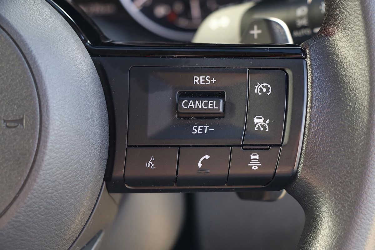 2025 Nissan X-TRAIL ST T33