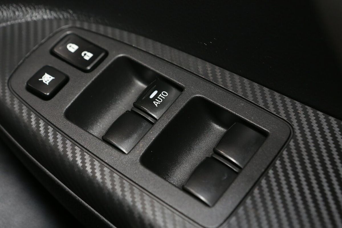 2021 Mitsubishi Eclipse Cross ES YB