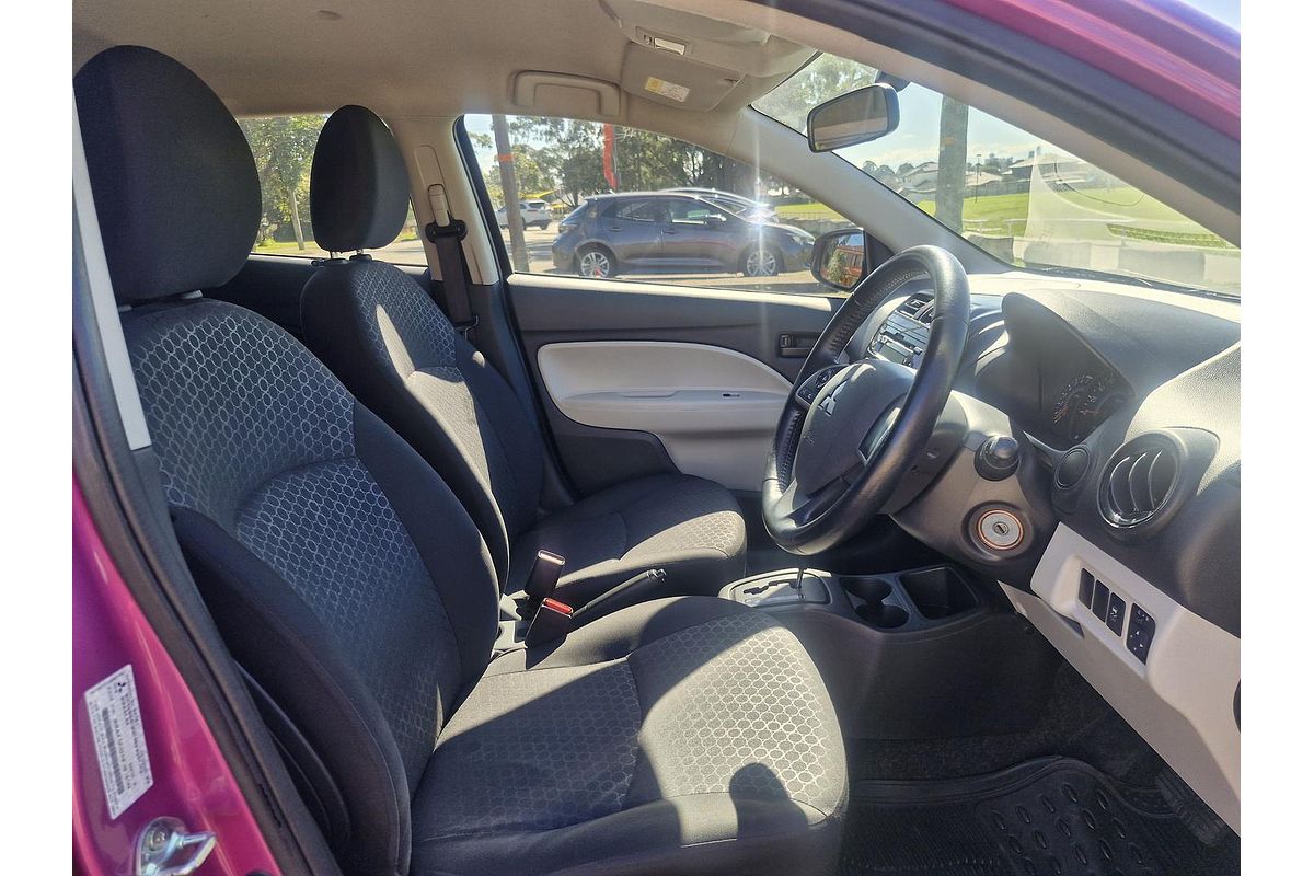 2014 Mitsubishi Mirage ES LA
