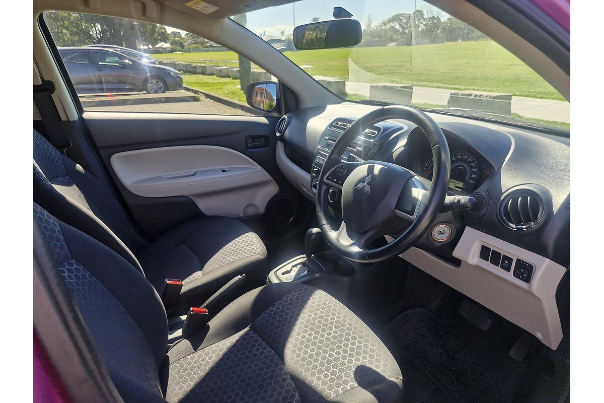 2014 Mitsubishi Mirage ES LA