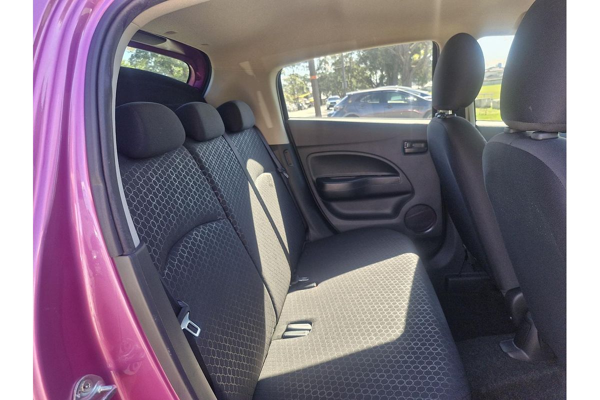 2014 Mitsubishi Mirage ES LA