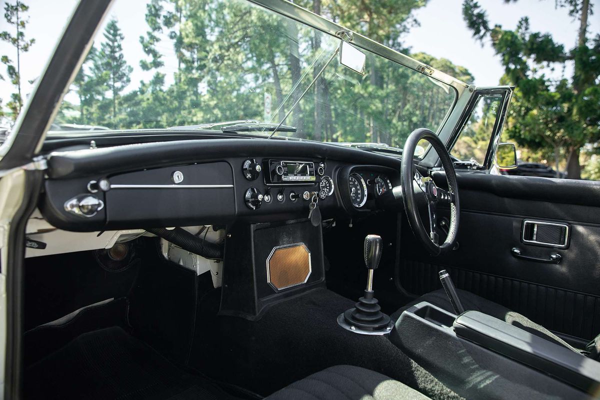 1970 MG B L Mk 2