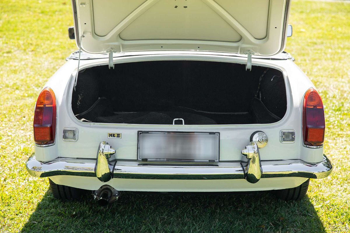 1970 MG B L Mk 2