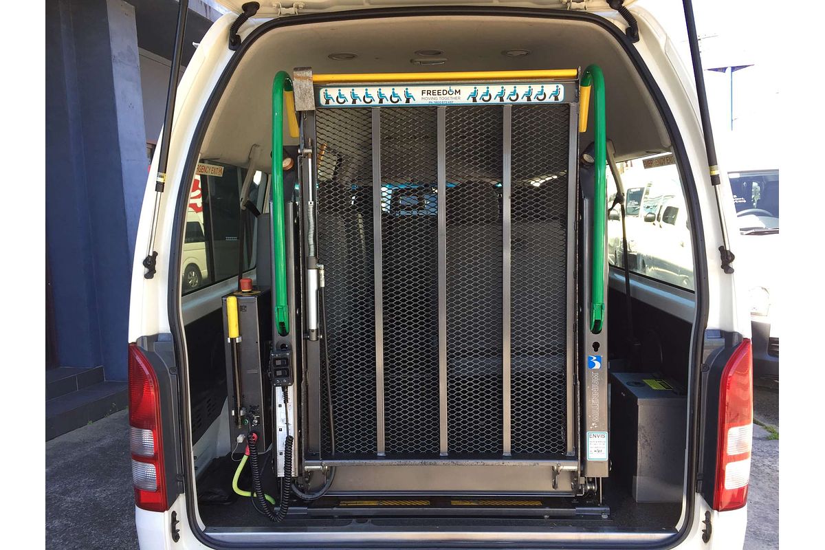 2016 Toyota Hiace COMMUTER KDH223R MY16