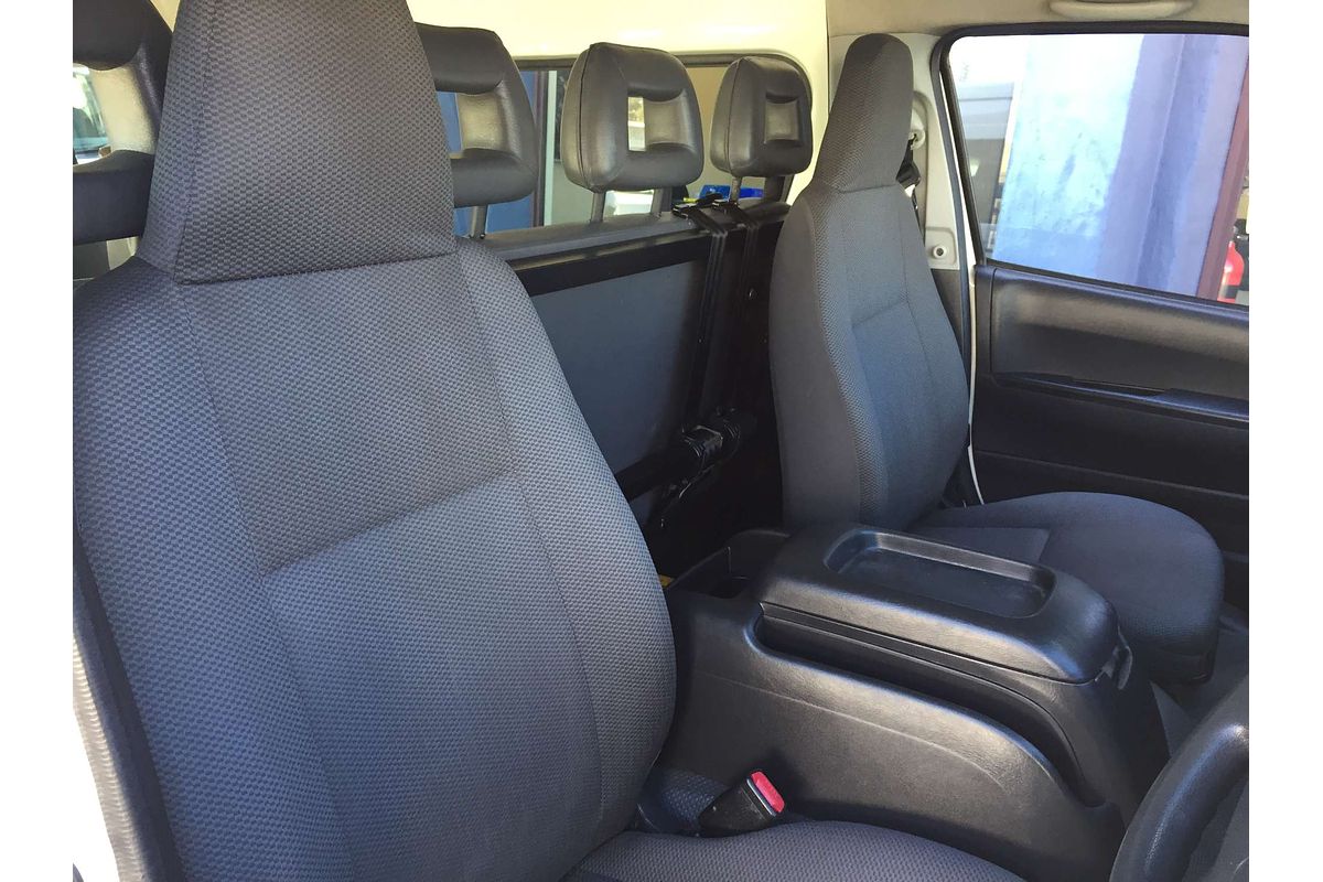 2016 Toyota Hiace COMMUTER KDH223R MY16