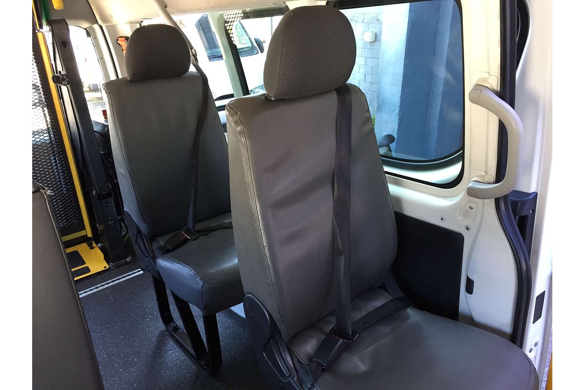2016 Toyota Hiace COMMUTER KDH223R MY16
