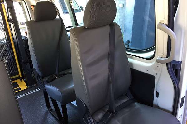 2016 Toyota Hiace COMMUTER KDH223R MY16