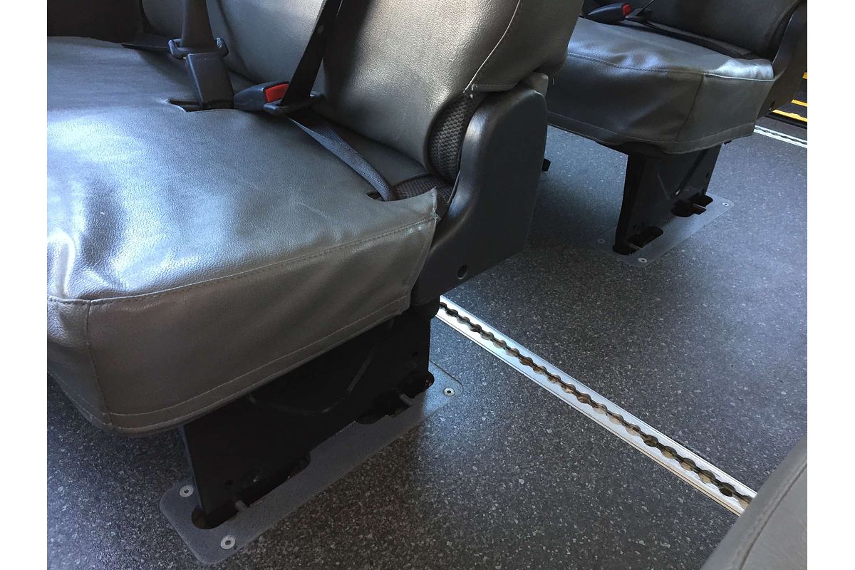 2016 Toyota Hiace COMMUTER KDH223R MY16
