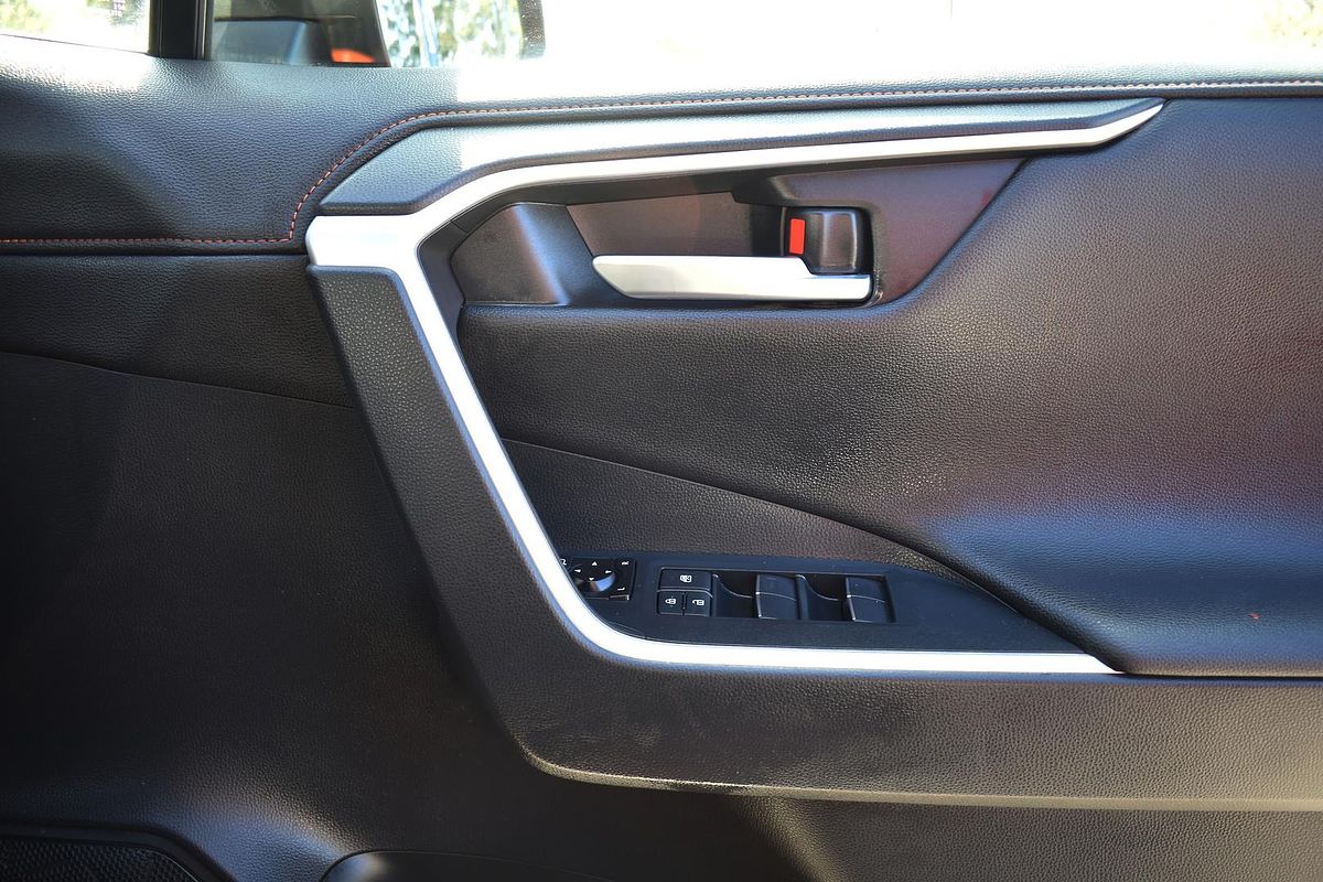 2019 Toyota RAV4 Edge AXAA54R