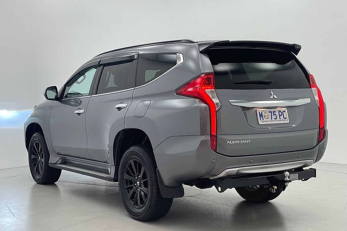 2019 Mitsubishi Pajero Sport Black Edition QE