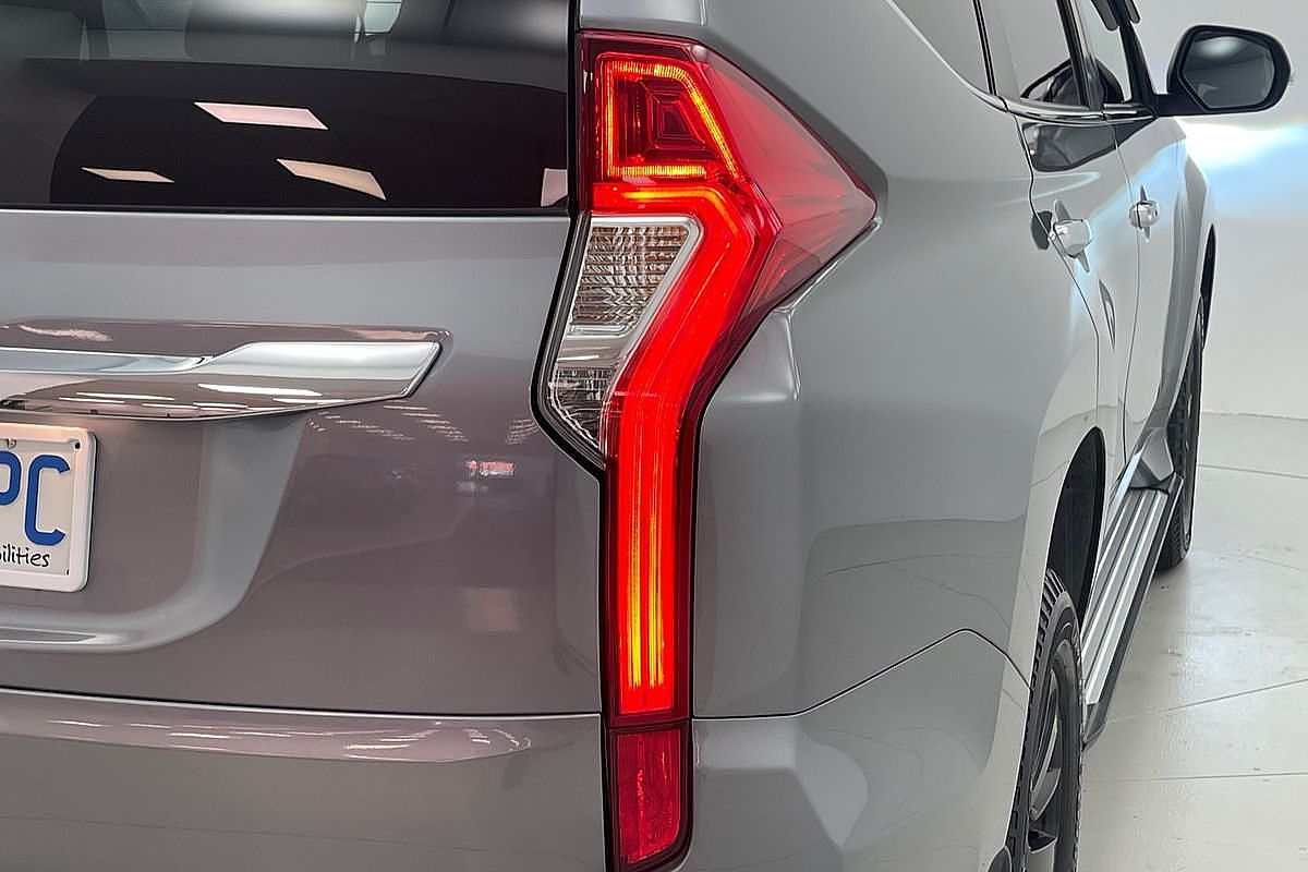 2019 Mitsubishi Pajero Sport Black Edition QE