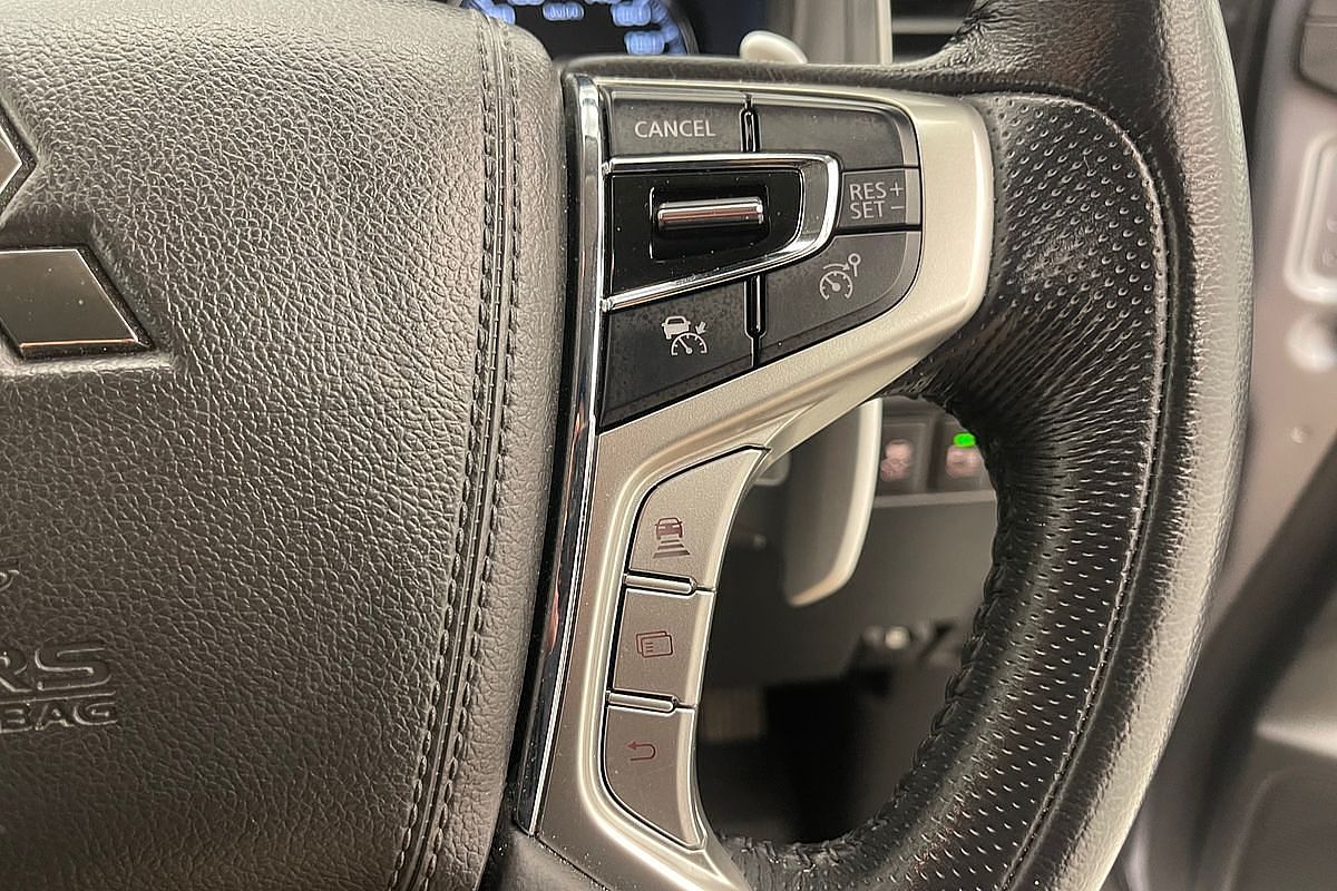 2019 Mitsubishi Pajero Sport Black Edition QE