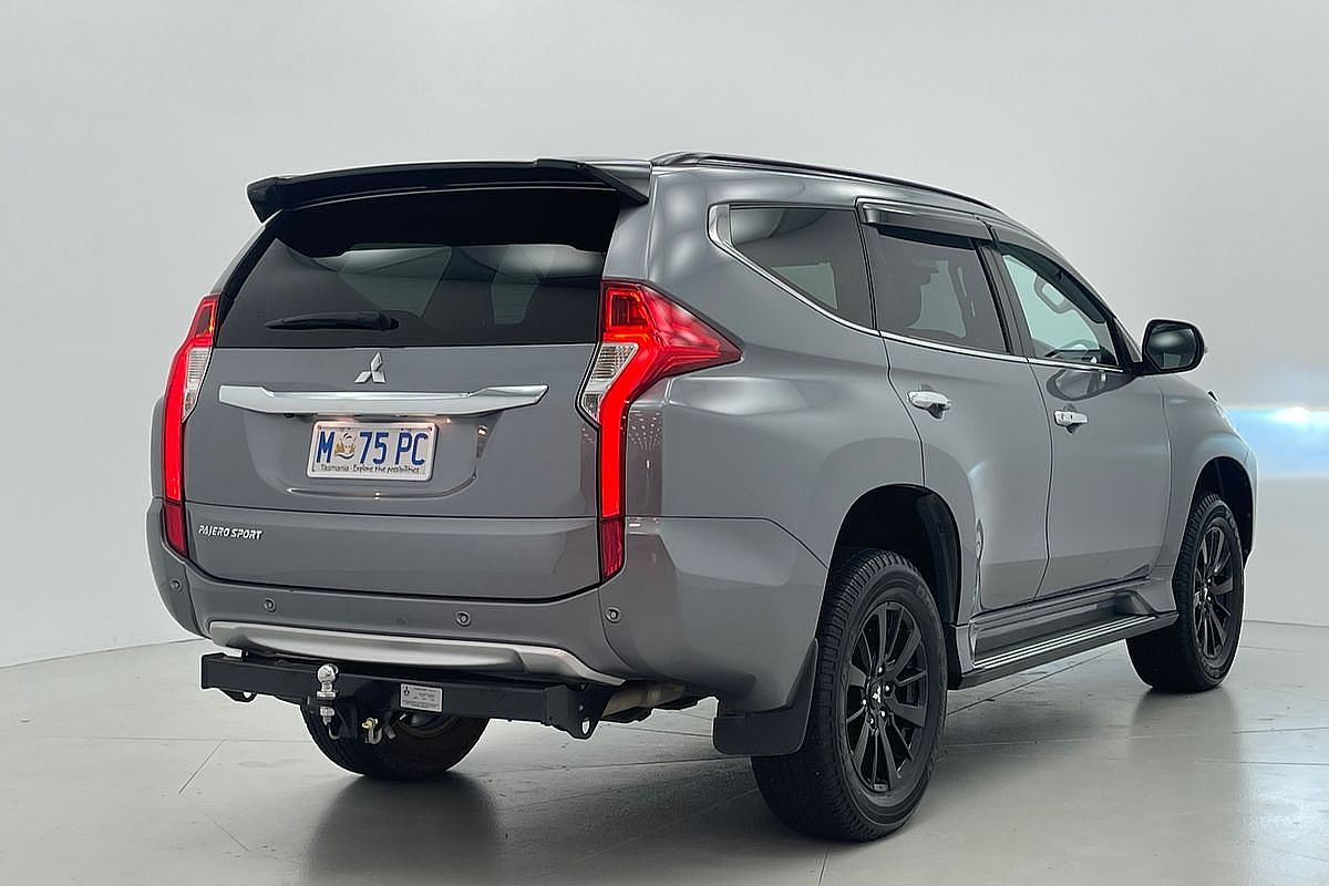 2019 Mitsubishi Pajero Sport Black Edition QE