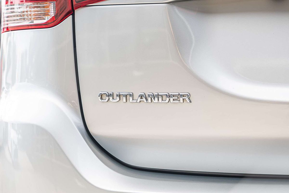 2018 Mitsubishi Outlander ES ZL