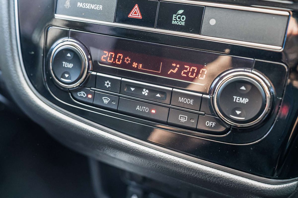 2018 Mitsubishi Outlander ES ZL