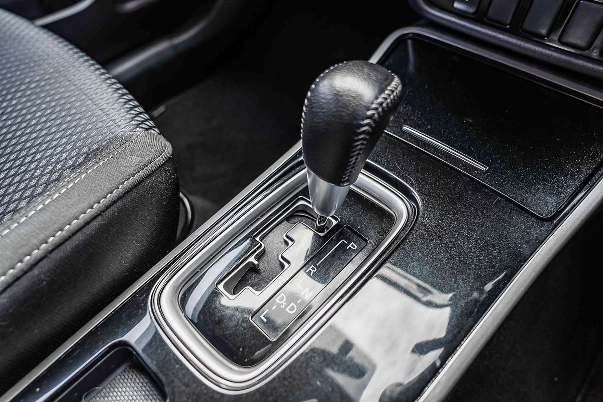 2018 Mitsubishi Outlander ES ZL