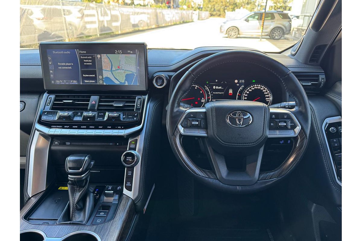 2022 Toyota Landcruiser Sahara FJA300R