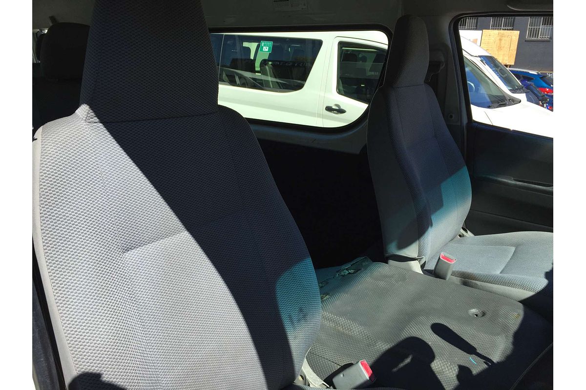 2005 Toyota Hiace COMMUTER KDH222R