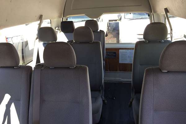 2005 Toyota Hiace COMMUTER KDH222R