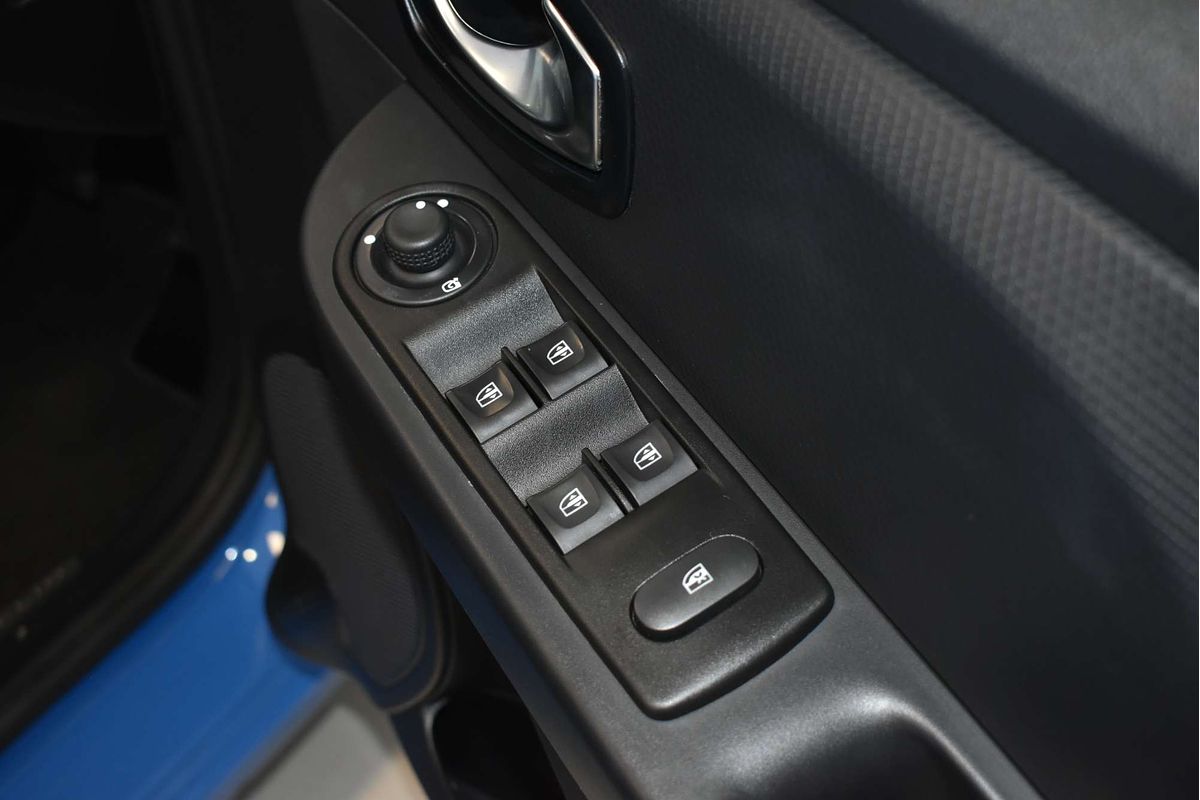 2016 Renault Clio Expression IV B98