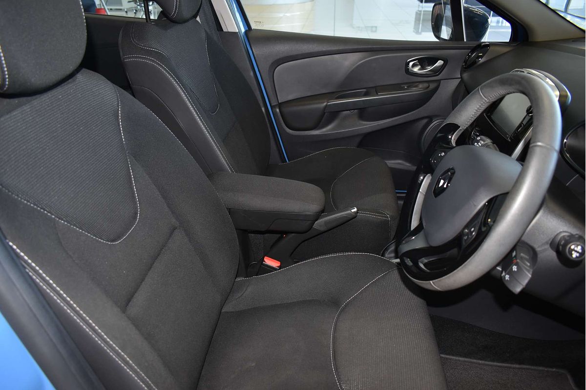 2016 Renault Clio Expression IV B98