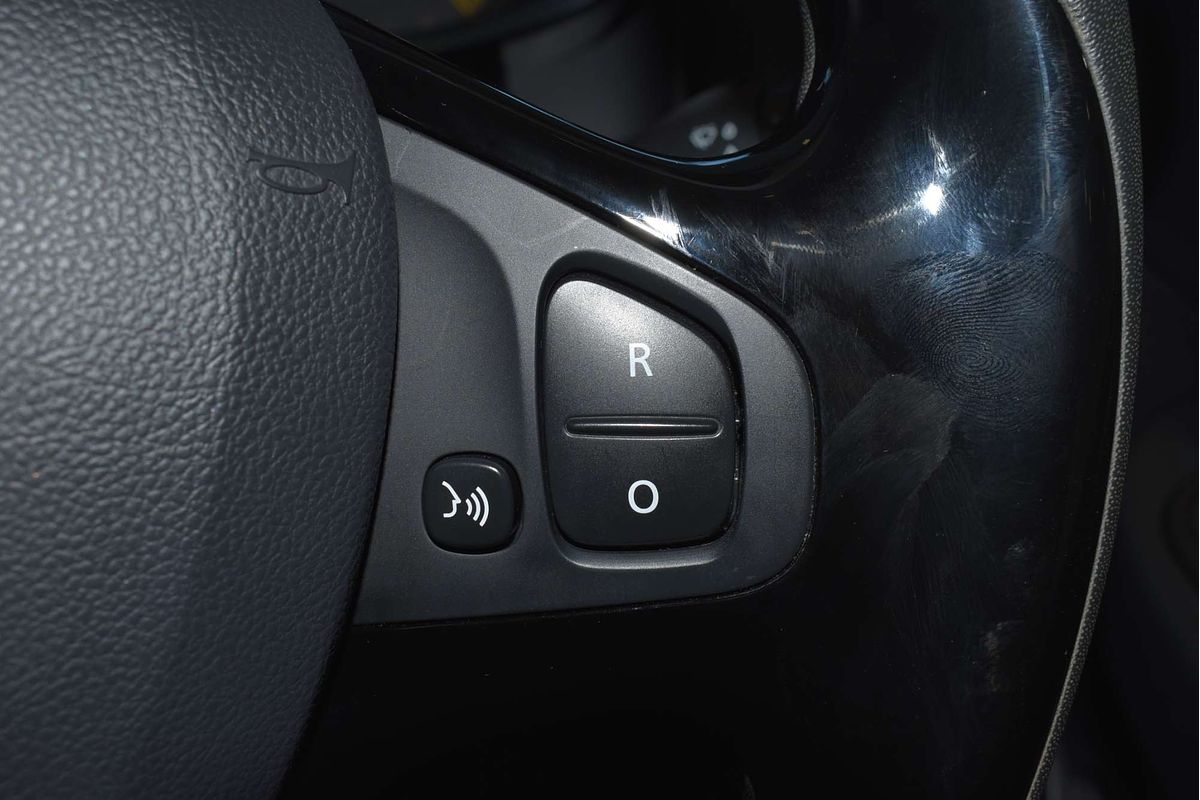 2016 Renault Clio Expression IV B98