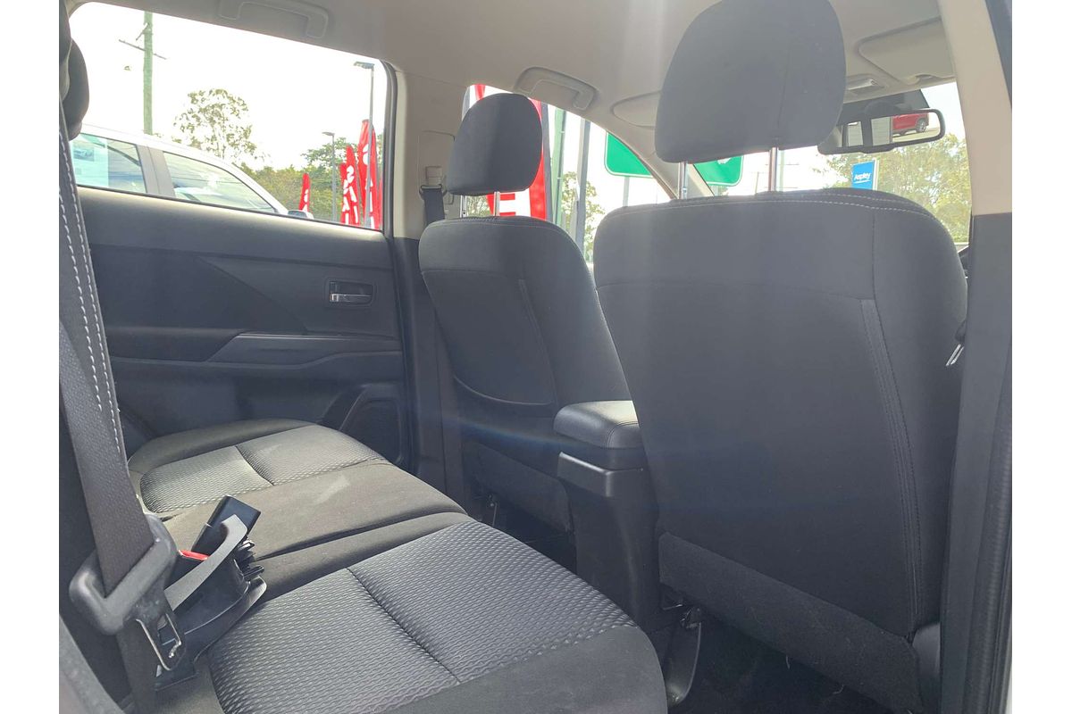 2018 Mitsubishi Outlander ES ADAS ZL