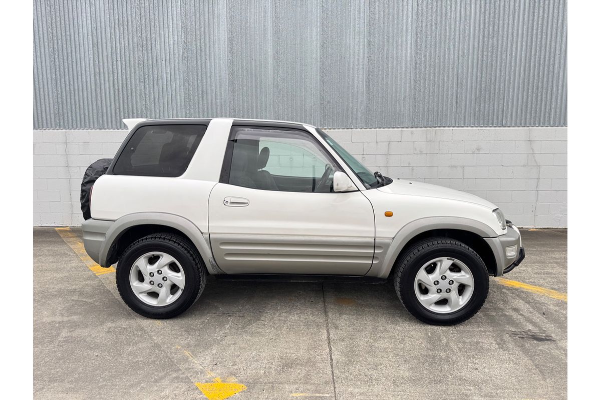 2000 Toyota RAV4 L