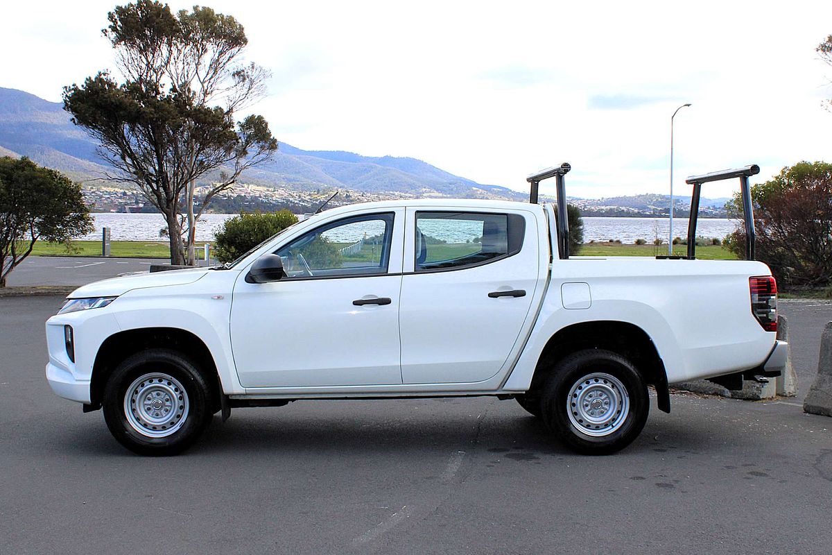 2022 Mitsubishi Triton GLX MR Rear Wheel Drive