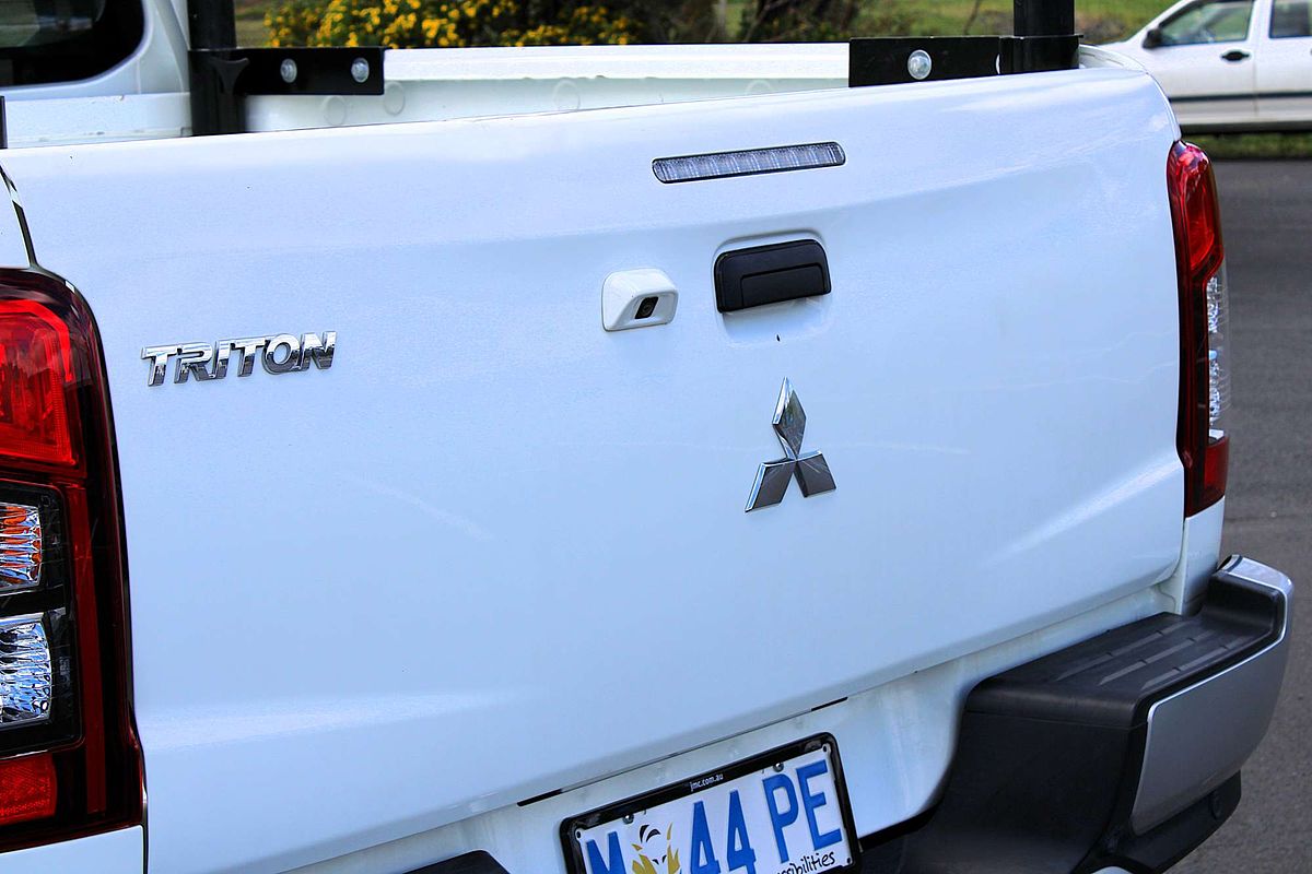 2022 Mitsubishi Triton GLX MR Rear Wheel Drive