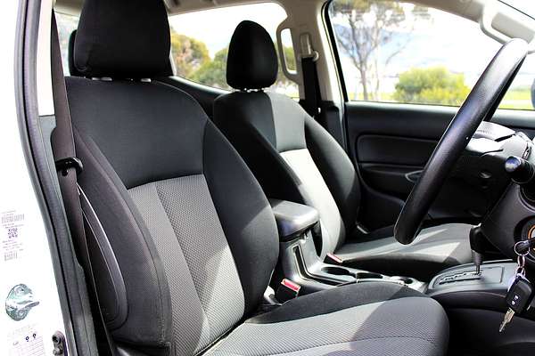 2022 Mitsubishi Triton GLX MR Rear Wheel Drive