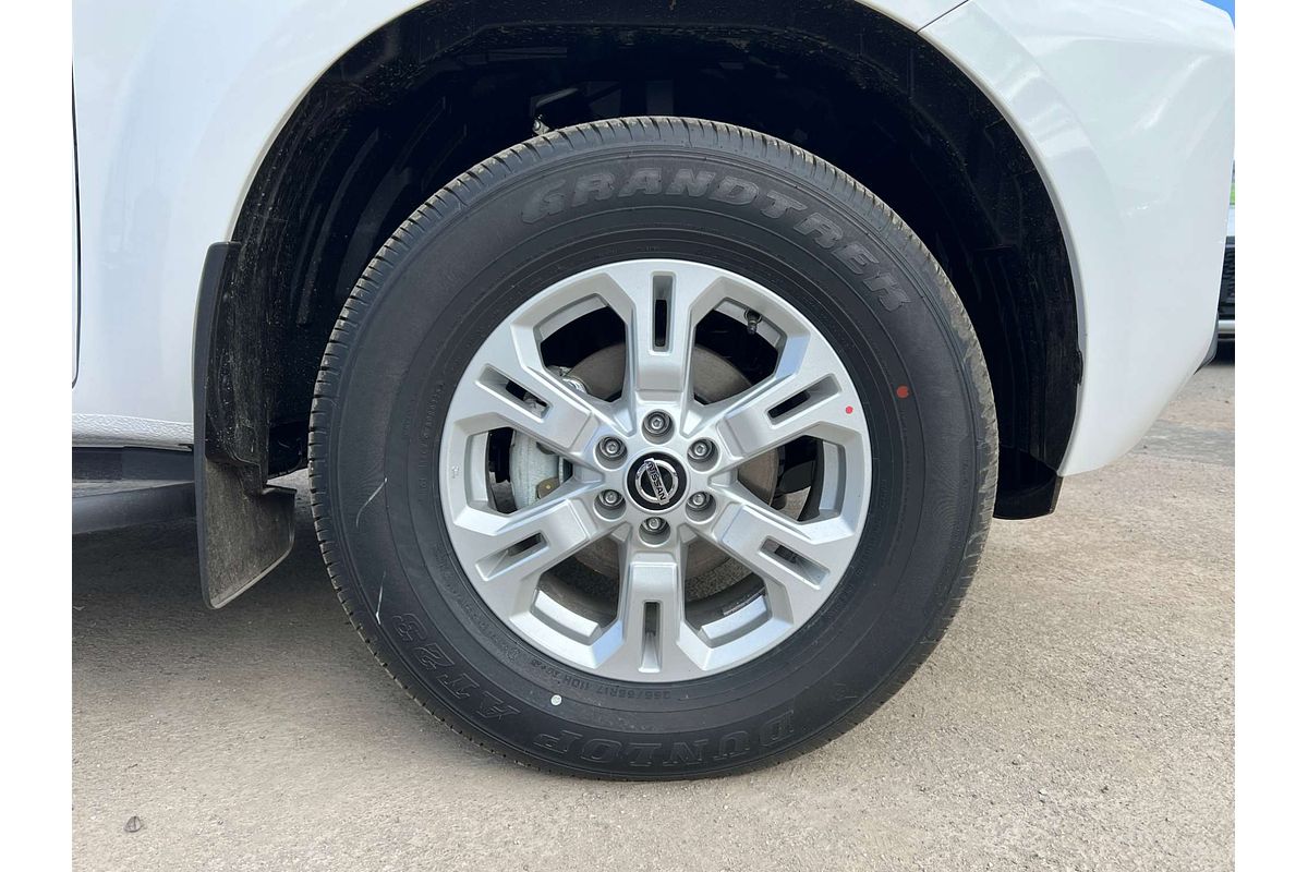 2025 Nissan Navara ST D23 4X4